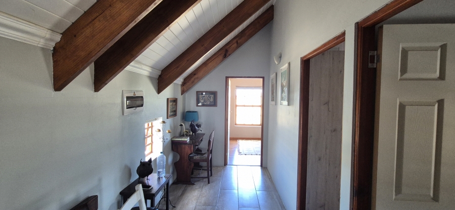 5 Bedroom Property for Sale in Cape Farms Western Cape